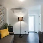- Bilocale Con Piscina E Vista Colline Lejlighed