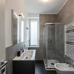 - Bilocale Con Piscina E Vista Colline * Rapallo