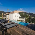 Lejlighed - Bilocale Con Piscina E Vista Colline Rapallo