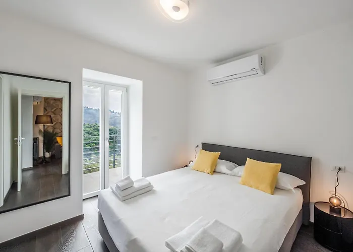 - Bilocale Con Piscina E Vista Colline Appartamento Rapallo