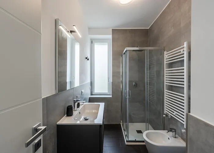 - Bilocale Con Piscina E Vista Colline * Rapallo