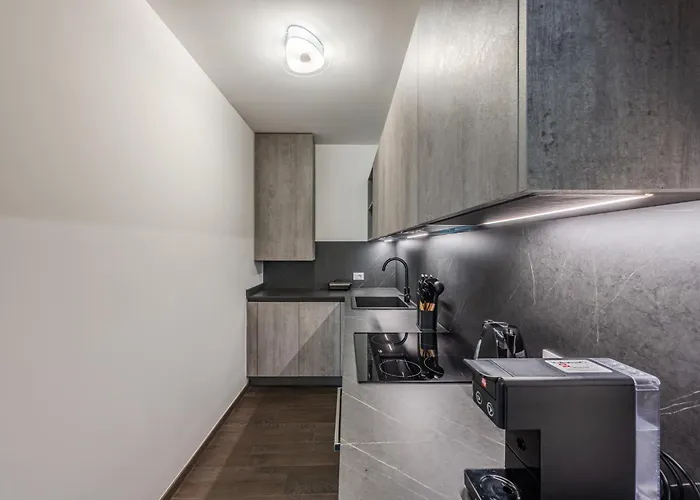 - Bilocale Con Piscina E Vista Colline * Rapallo