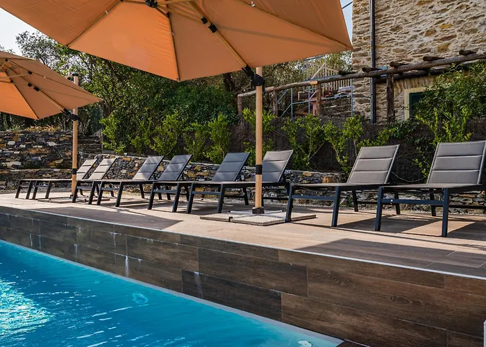 - Bilocale Con Piscina E Vista Colline